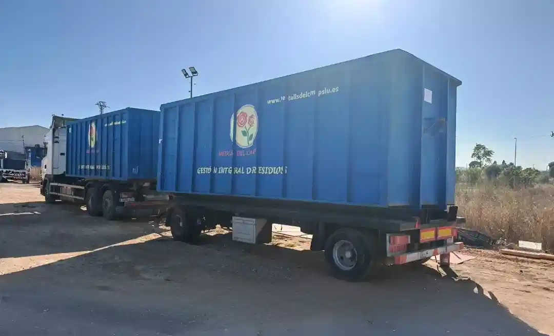 CAMIÓN CON REMOLQUE - vista alternativa